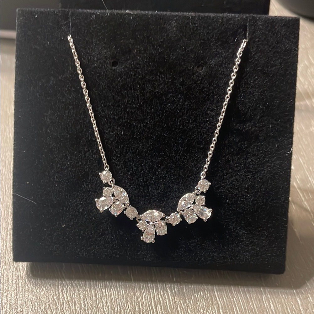 Elegant Silver Necklace - Nwt